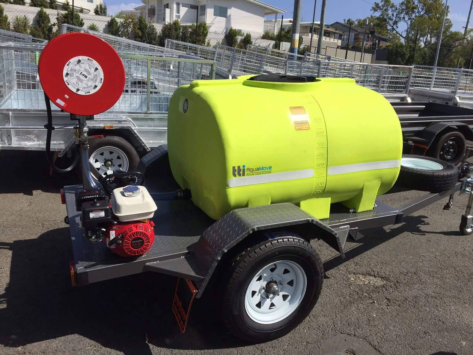 1000lt-Water-Tank-plus-pump